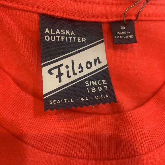 C.C. Filson Buckshot T-Shirt , NEW Cardinal Red - Picture 4 of 5